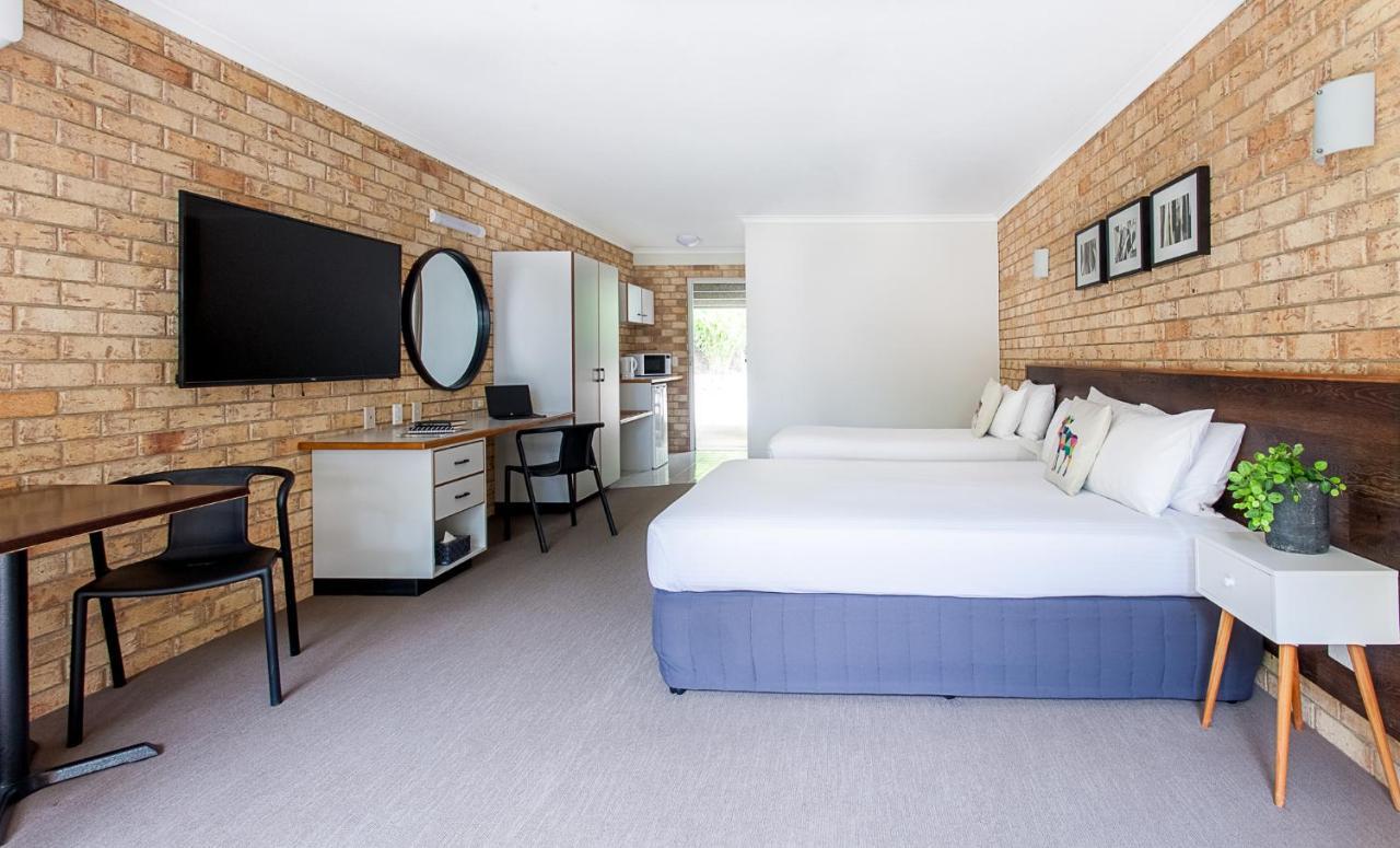 Sunshine Coast Motor Lodge Woombye Esterno foto