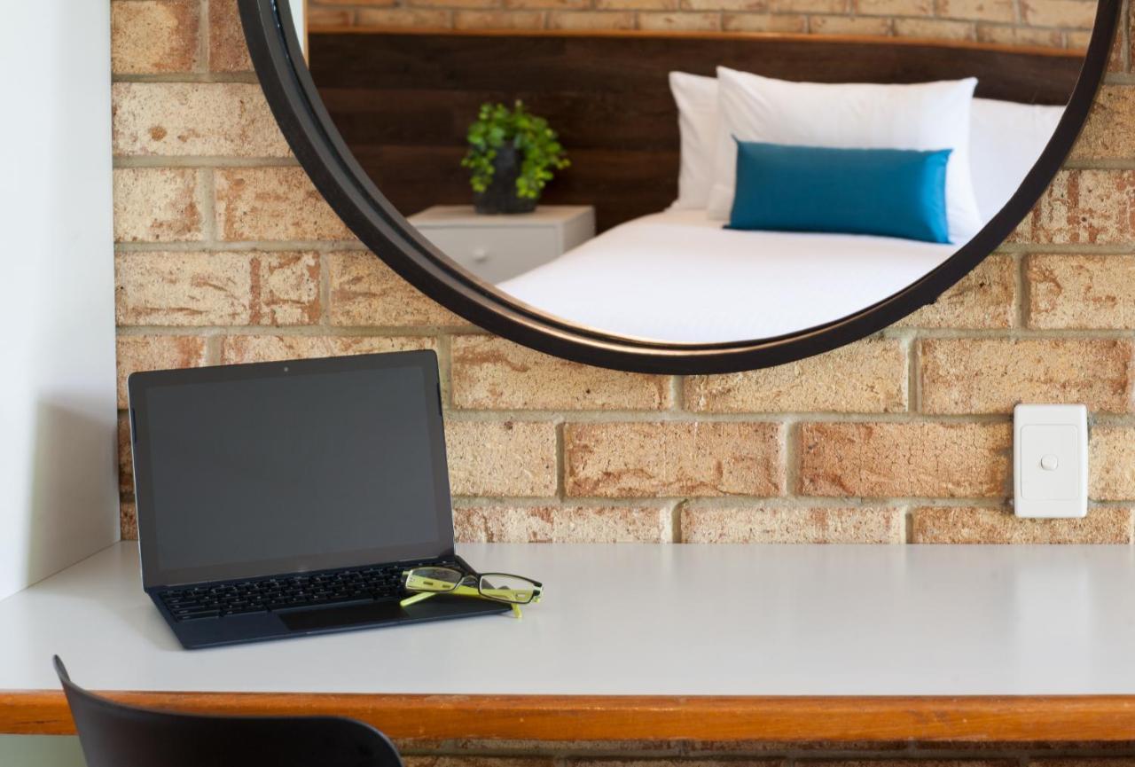Sunshine Coast Motor Lodge Woombye Esterno foto