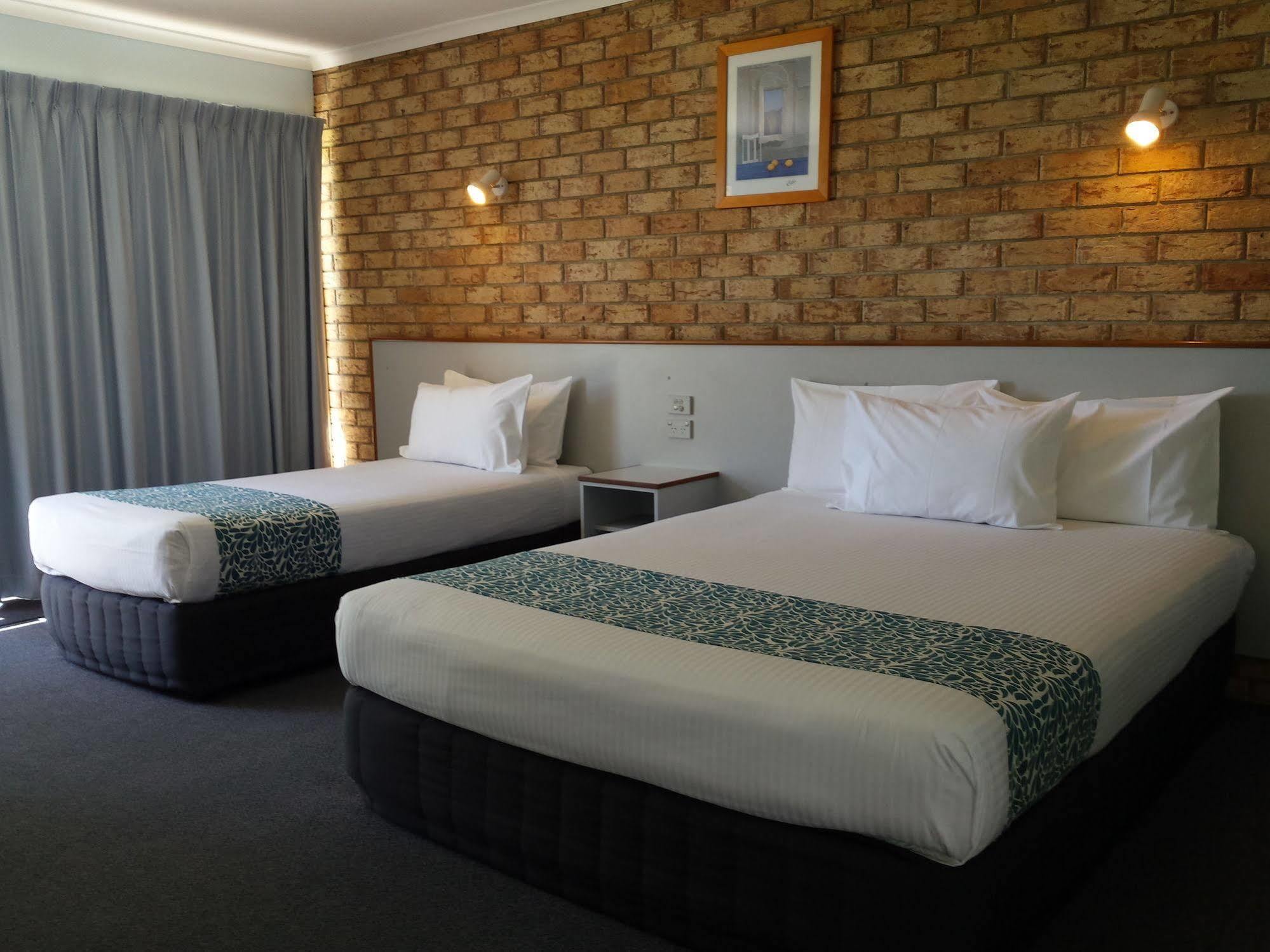 Sunshine Coast Motor Lodge Woombye Esterno foto
